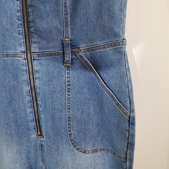 Denim Jumpsuit Size 12 - Picture 6 of 10
